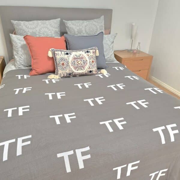 Twin-Bed Twin-Bed