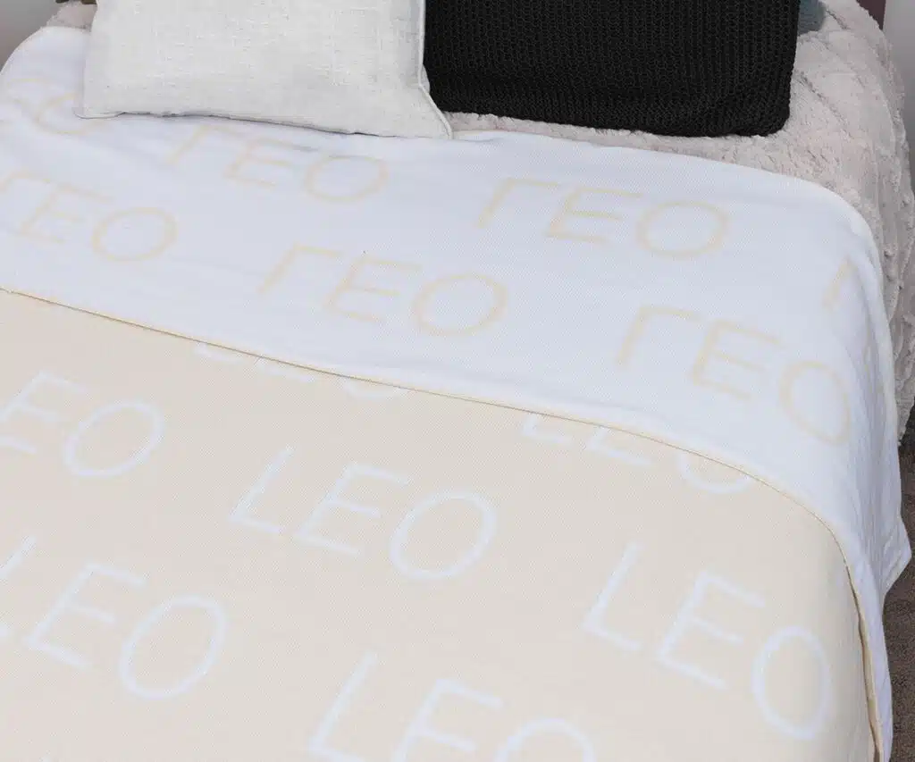 Twin-Bed